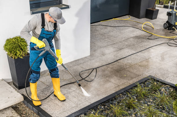 Best Sidewalk Pressure Washing  in Inglenook, CT